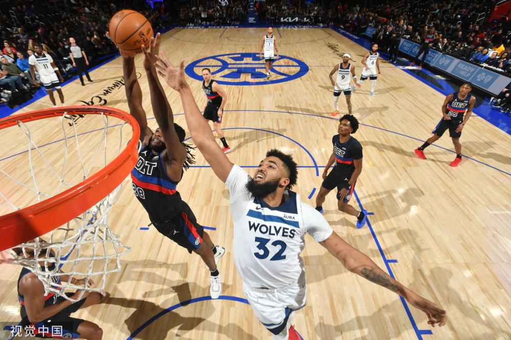 球员在休赛 球员在休赛